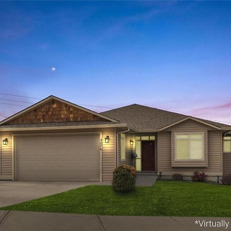 Peaceful And Spacious Lake View West Kelowna Exteriér fotografie