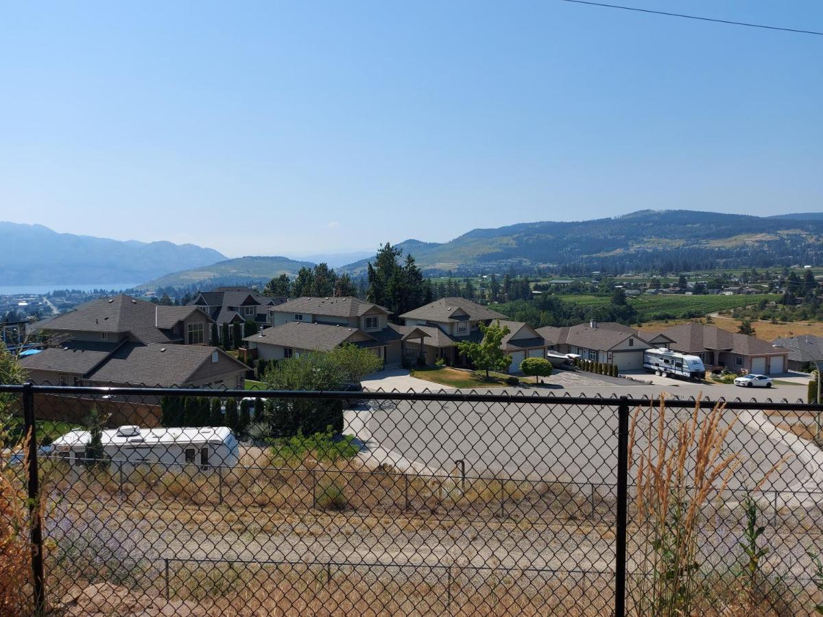 Peaceful And Spacious Lake View West Kelowna Exteriér fotografie