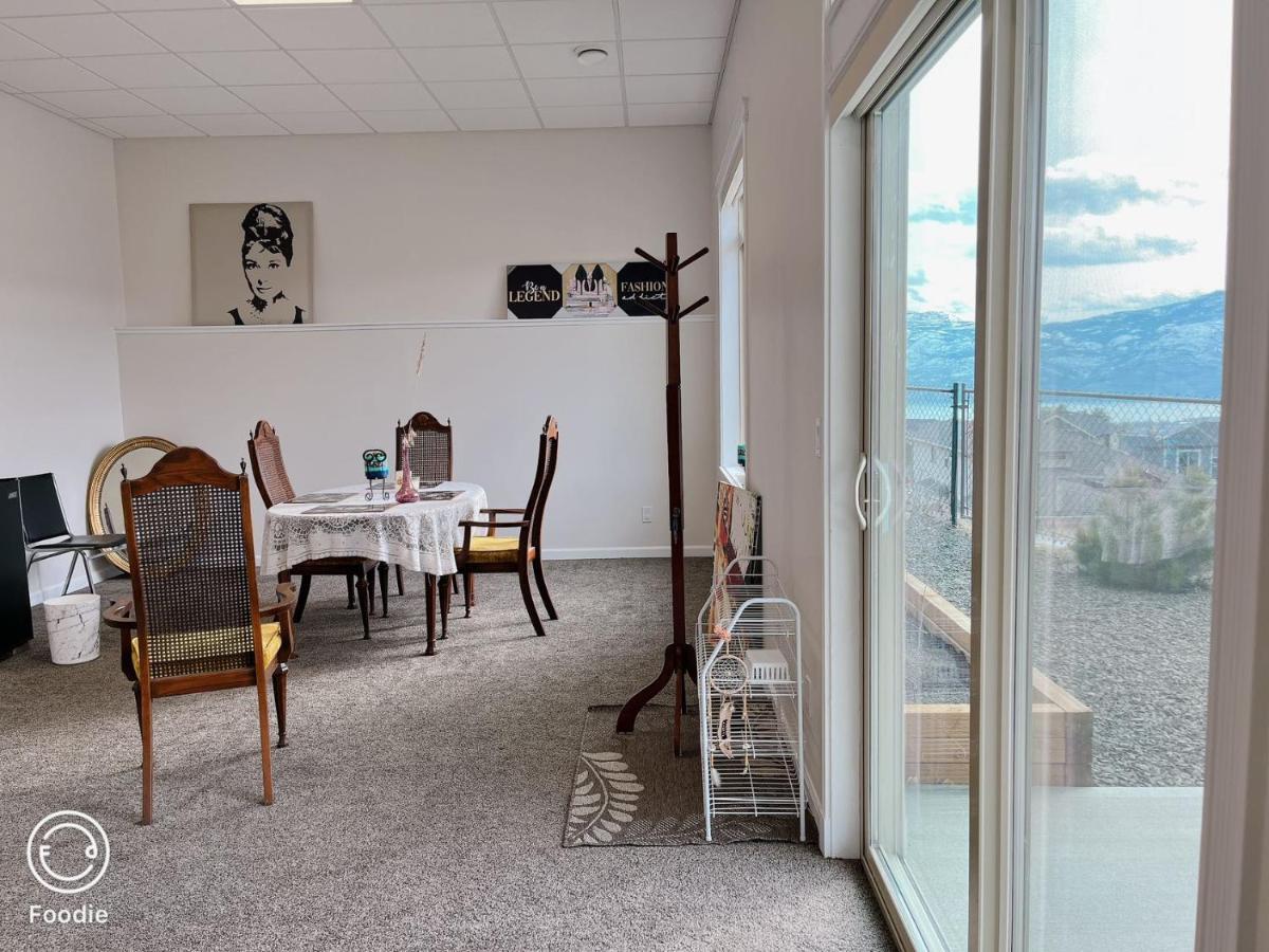 Peaceful And Spacious Lake View West Kelowna Exteriér fotografie