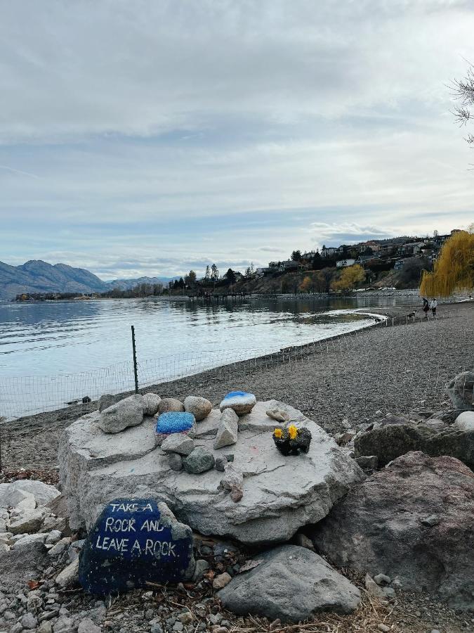 Peaceful And Spacious Lake View West Kelowna Exteriér fotografie